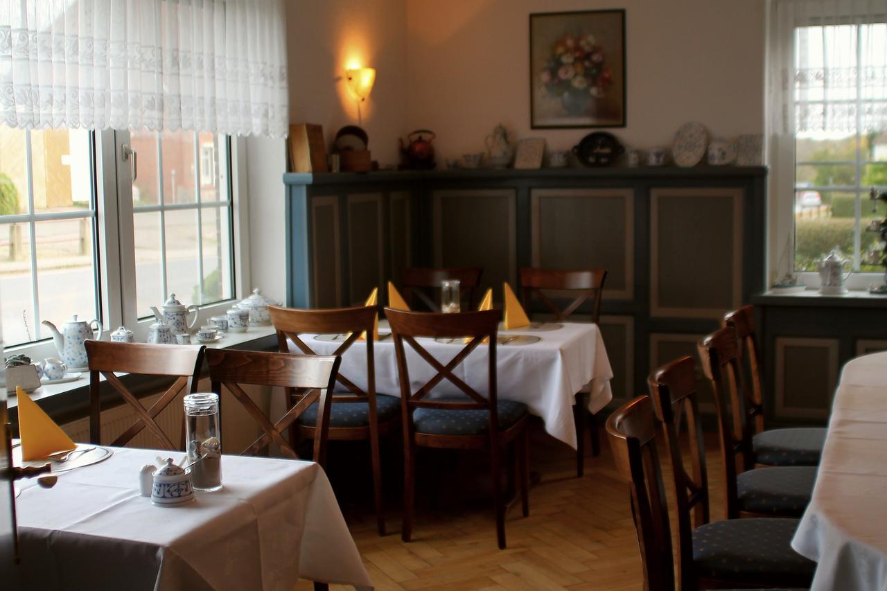 Karstens Gasthof Nordhastedt Extérieur photo